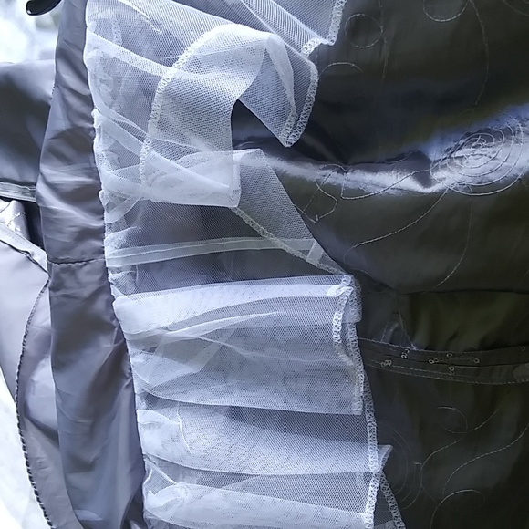 Dress - Picture 11 of 11